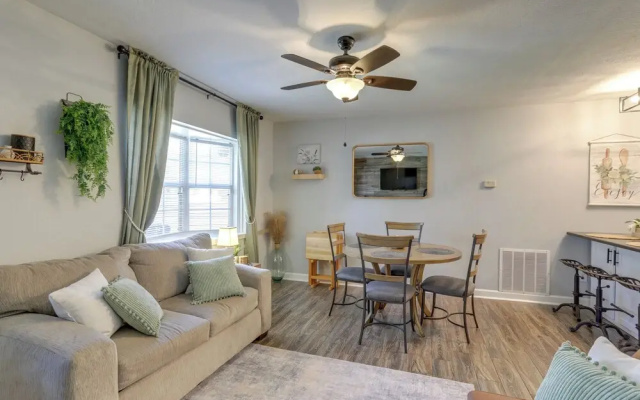 Pet-friendly Largo Escape w/ Fire Pit!