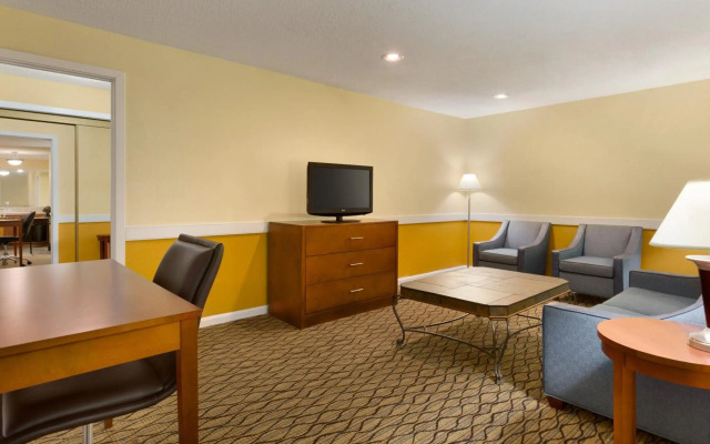 Country Inn & Suites By Radisson, Mishawaka, In