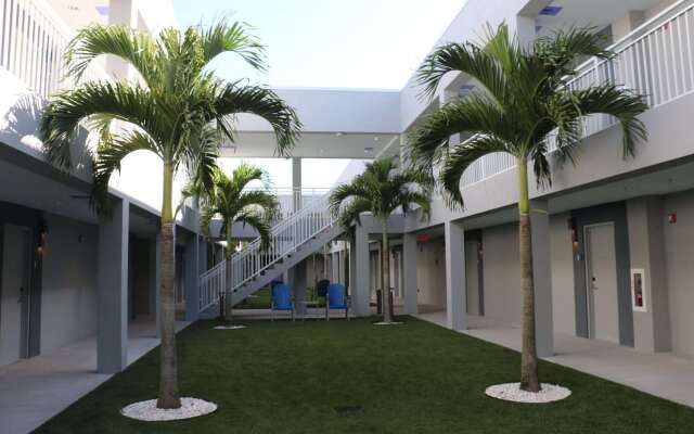 Star Suites By Riverside Theatre