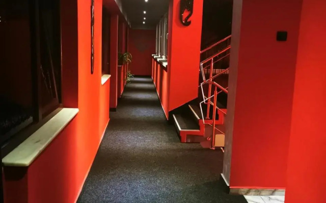 Hostel Max