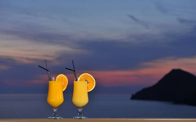 Hotel Porto Plaza Beach Resort