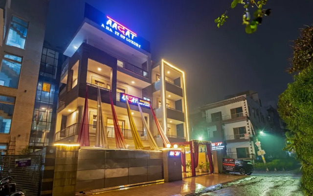 Aadat Hotel Subhash Chowk Gurgaon