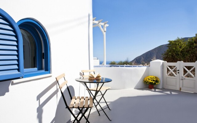 Semeli Cave House