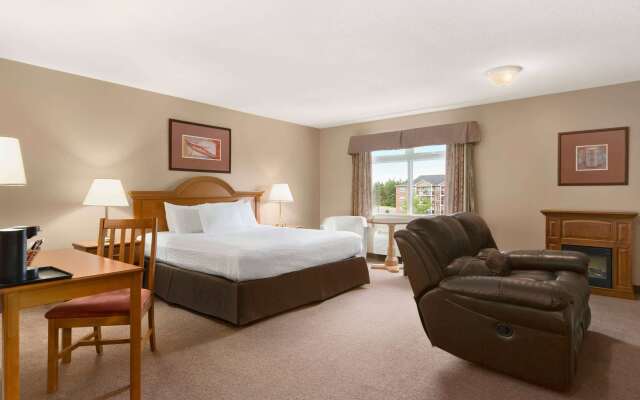 Days Inn & Conference Centre by Wyndham Oromocto