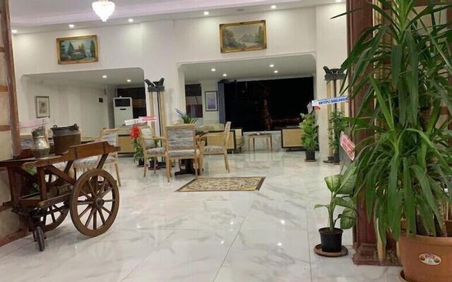 Tas Saray Bardakci Hotel