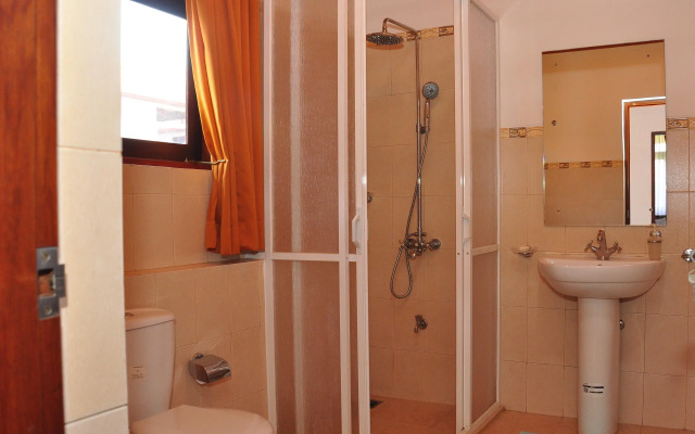 Thisara Holiday Bungalows