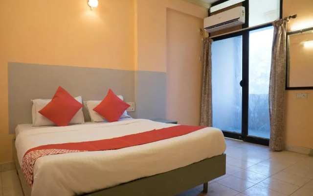 Hotel Aakar International