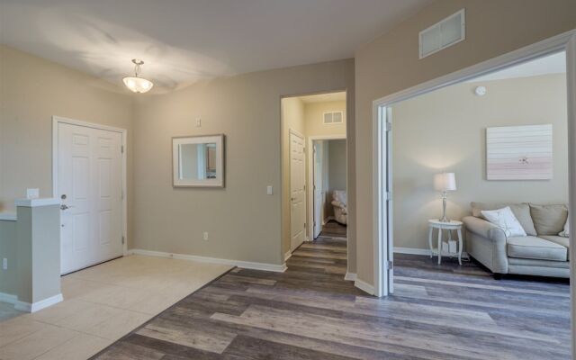 Majestic Palms Condo