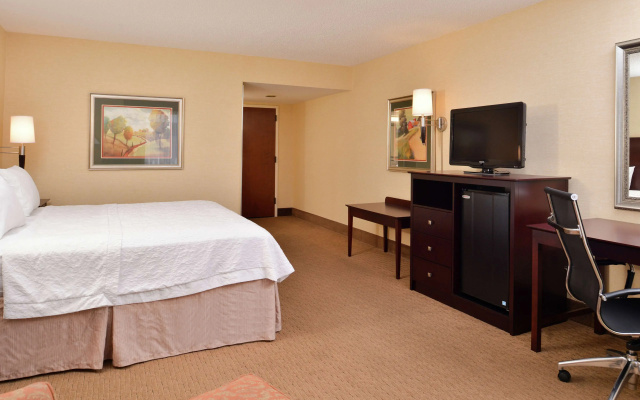 Hampton Inn Staunton