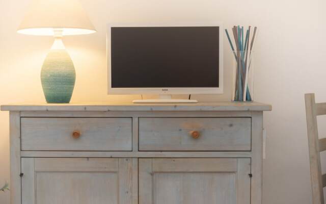 Tranquil Palau Green Village Studio Sleeps 2 With Child