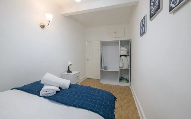 Elegant & Central 1BR near Little Venice