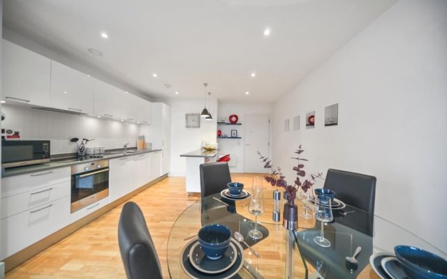 2 Bed Executive Apartment Near Camden Market with WiFi