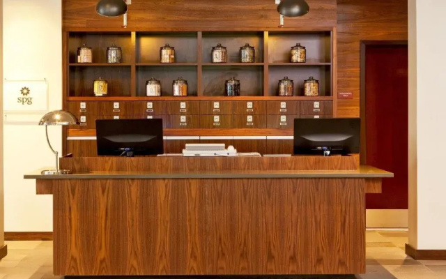 Ramada Inn