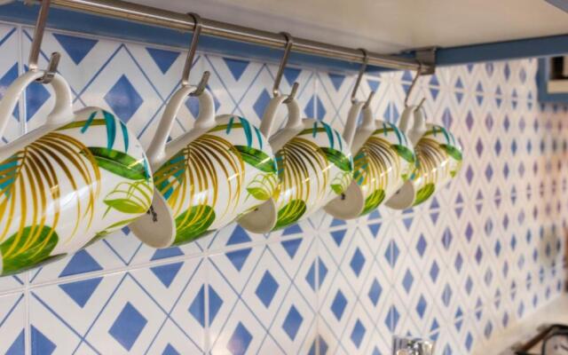 Sorrento Central and Sea View Flats