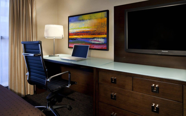 Holiday Inn & Suites Vancouver Downtown by IHG