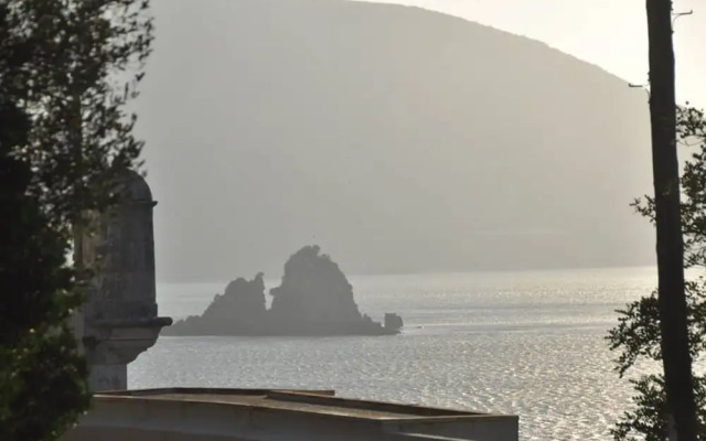 Wood Oven House II in Azeit o