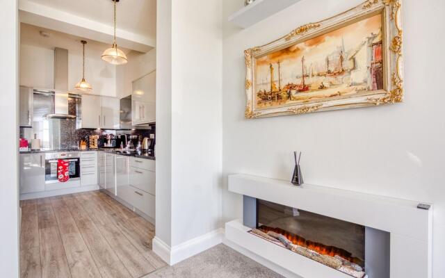 Lovely Folkestone Apartment Near Town Center And Sandgate Beach