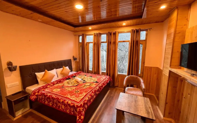 Crested View, Kufri