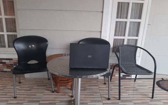 Hotel O Sengon Kostel Syariah