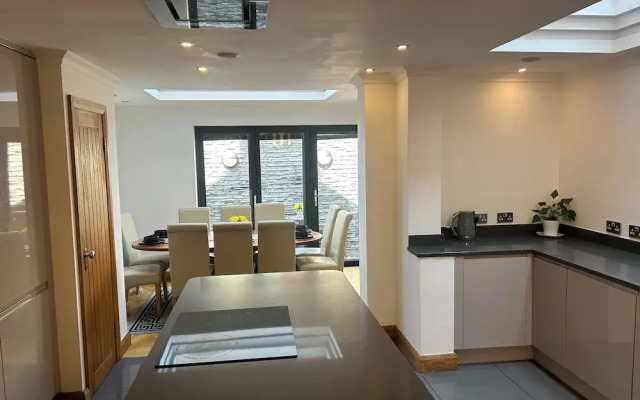 Entire Seaside Home 6 Private Bedrooms Sleeps 10