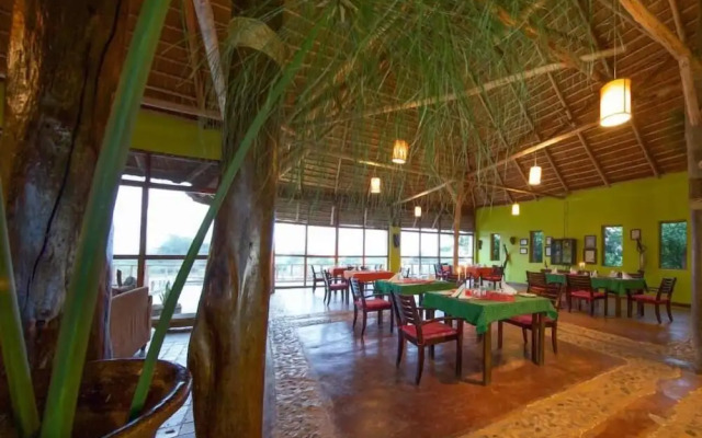 Ihamba Lakeside Safari Lodge