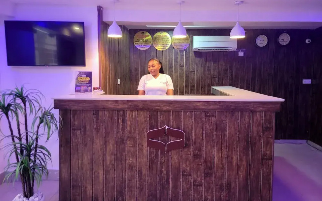 Presken Hotel Alade