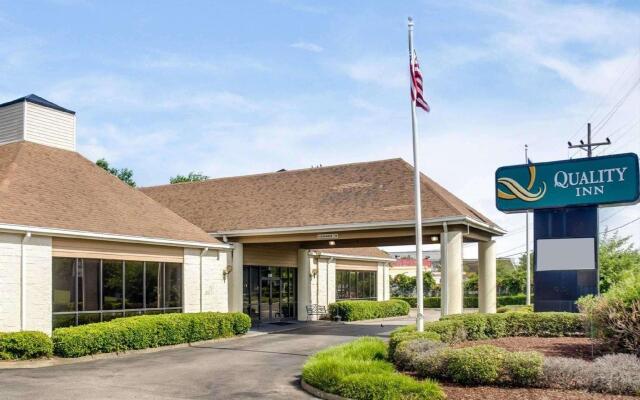 Econo Lodge Naval Station Norfolk