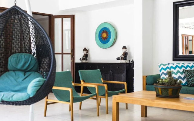 Villa Merah Seminyak