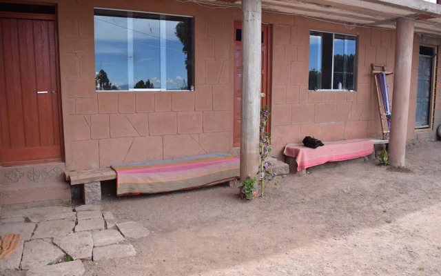 Taquile Sumaq Wasi - Adults only