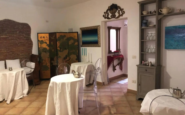 Piazza Massola 2 Apartment
