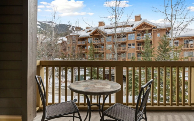 LARGE Studio | Ski In/Out | Pool & Hot Tubs | Central Upper Village Location