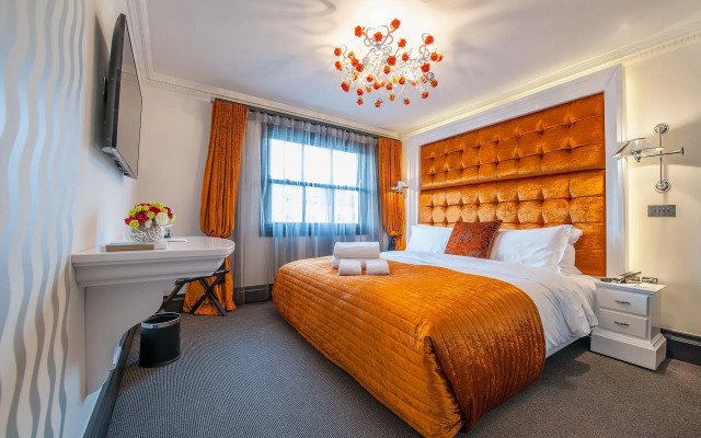 The Exhibitionist Hotel