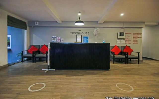 OYO 81349 Townhouse Friends Inn