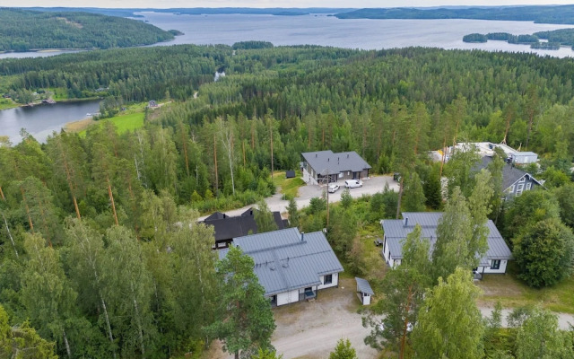 Peaceful 2BR Getaway Cabin at Riihivuori