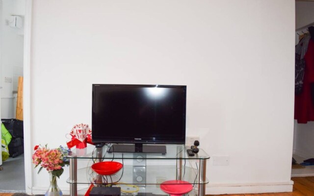 Stylish 1 Bedroom Flat In South Kensington
