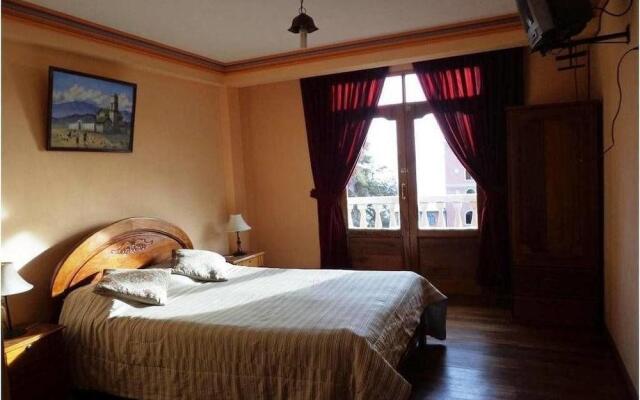 Hostal Real los Andes del Lago