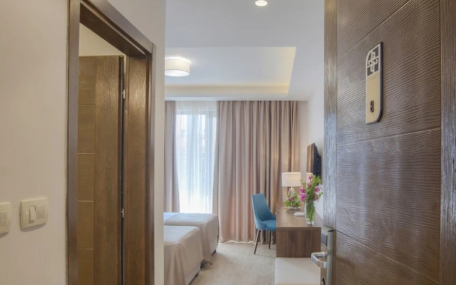 Hotel Twelve by Aycon