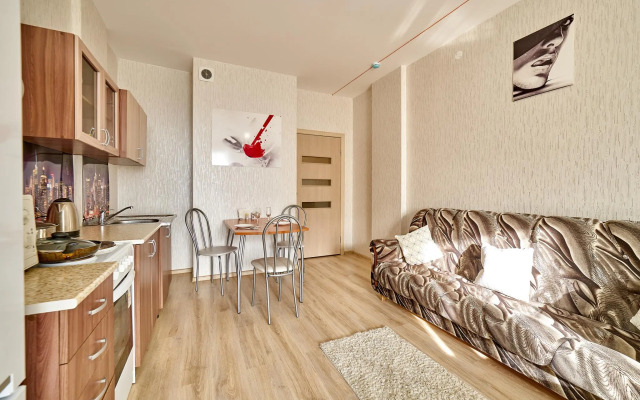 Apartments on Revolution Street, 48a