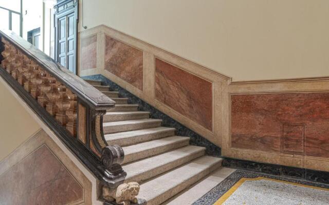 Suite Del Vescovo - by MyHomeInComo