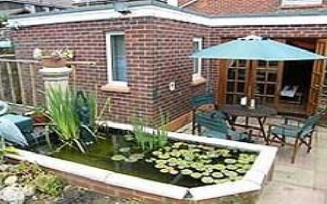 Whitecliff View