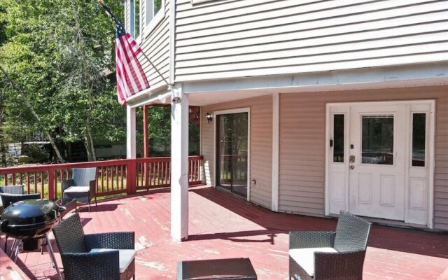 Modern Oversized Poconos Chalet 5BR