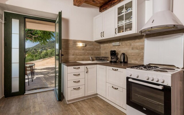 Amazing Home in Banjol With 2 Bedrooms and Wifi