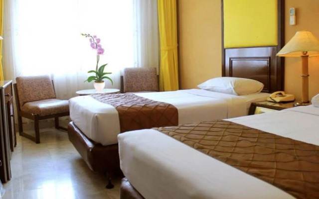 Johns Pardede International Hotel