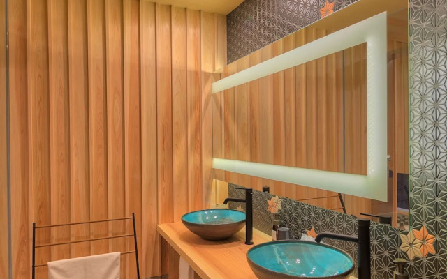 Kanade Kamogawa-Seseragian