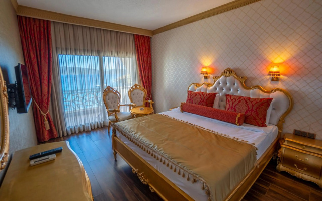 Azka Hotel