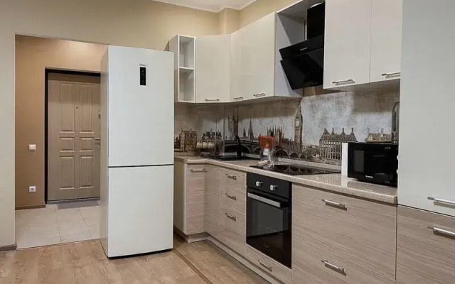 Apartments Green FOX on Embankment Privolzhskogo Zatona,  20G