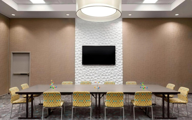 Aloft Jacksonville Tapestry Park