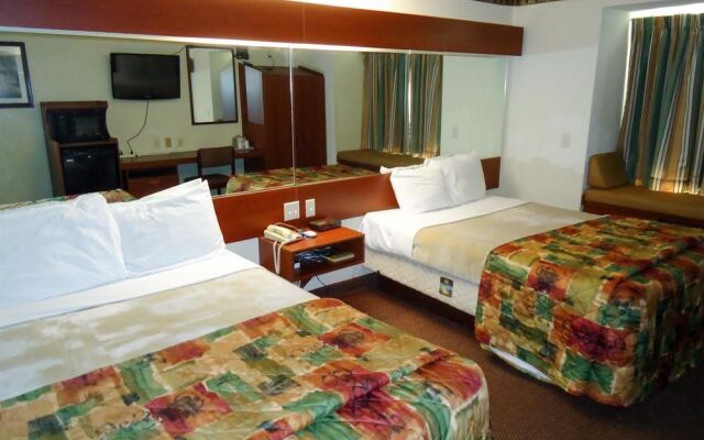 Microtel Inn and Suites Brunswick