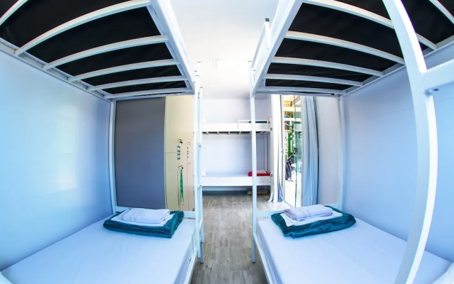 Praia do Rosa Hostel