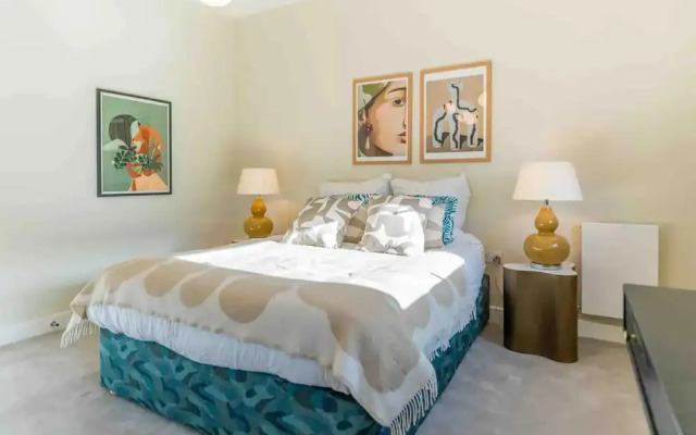 London Oasis - Spacious 4 Bedroom House
